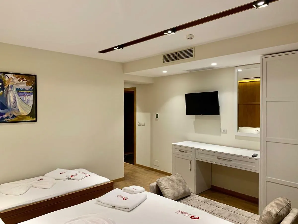 Hotel Lahuta Bajram Curri